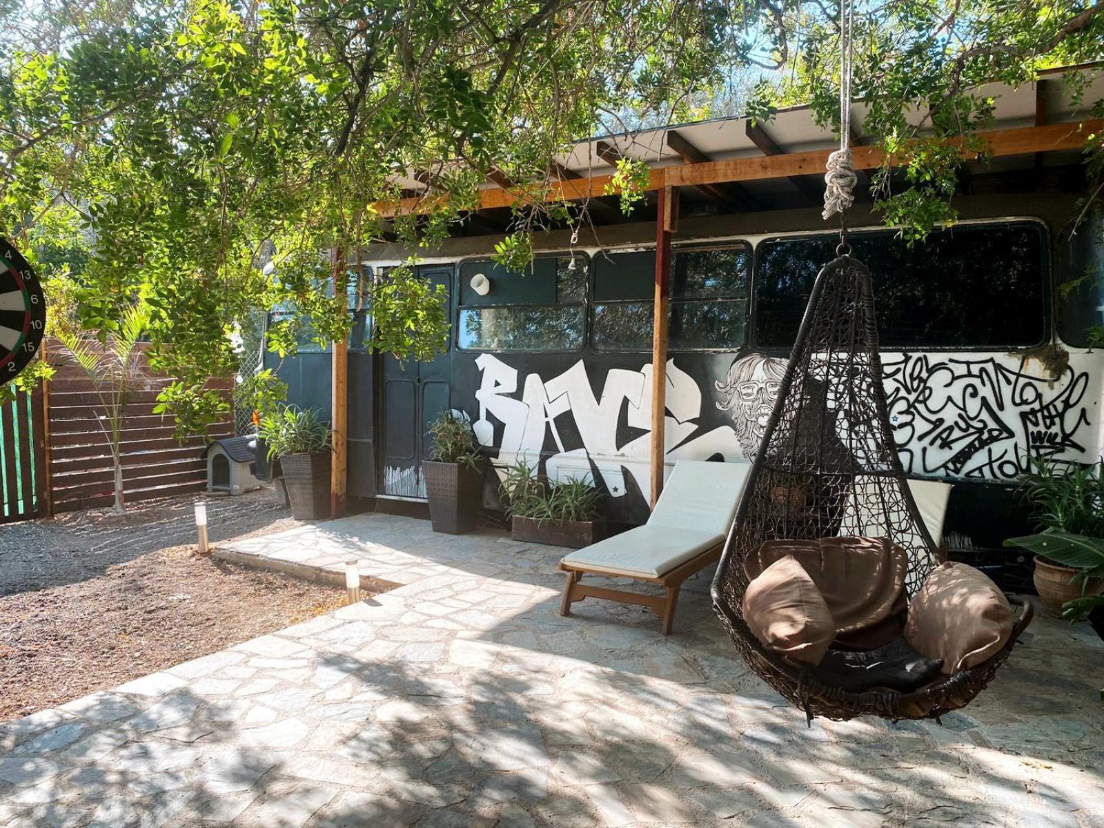 - Magic Bus - Hotel Klorakas Exterior photo